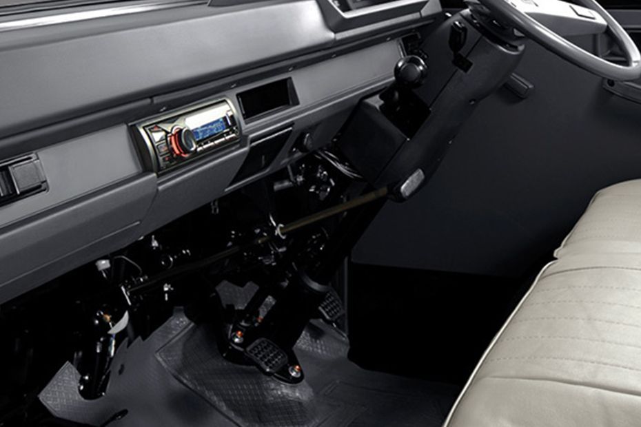 Mitsubishi L300